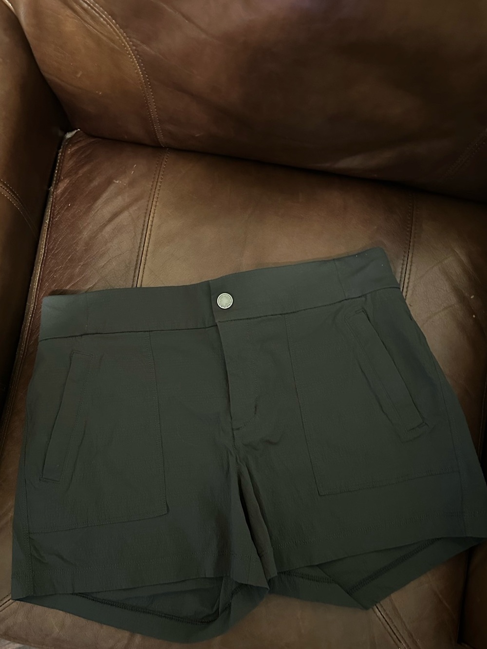 Athleta - Olive Green Shorts - Women’s 8